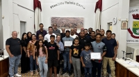 Câmara de Vereadores realiza homenagem especial e recebe Prefeito Municipal